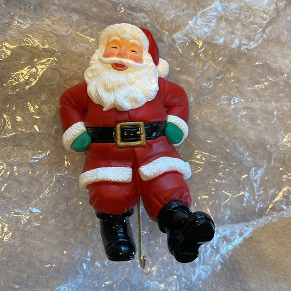 Stocking Hanger- Santa Clause. New in Original Box - Picture 5 of 6
